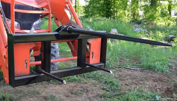 Loflin Fabrication Hay Spear For skid Steers & Tractors - Iron Elk